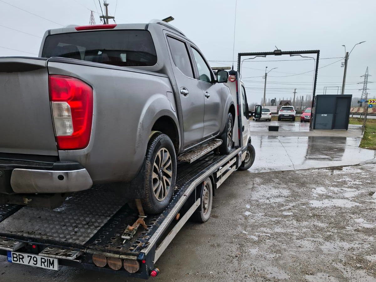 Tractare Nissan Navara — Brăila — fotografie 4