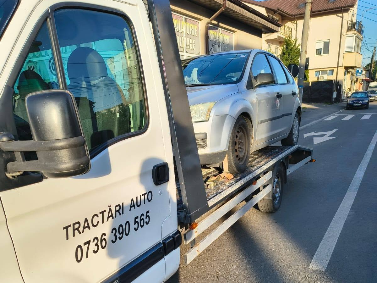 Tractare Ford Focus — Brăila — fotografie 2